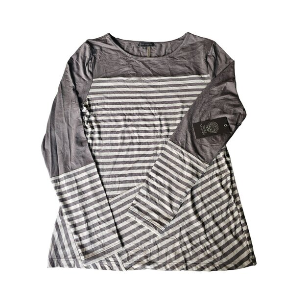 Vince Camuto Tops - NWT Vince Camuto Women's Beige Striped Knit long Sleeved Top Crew  Neck size  M